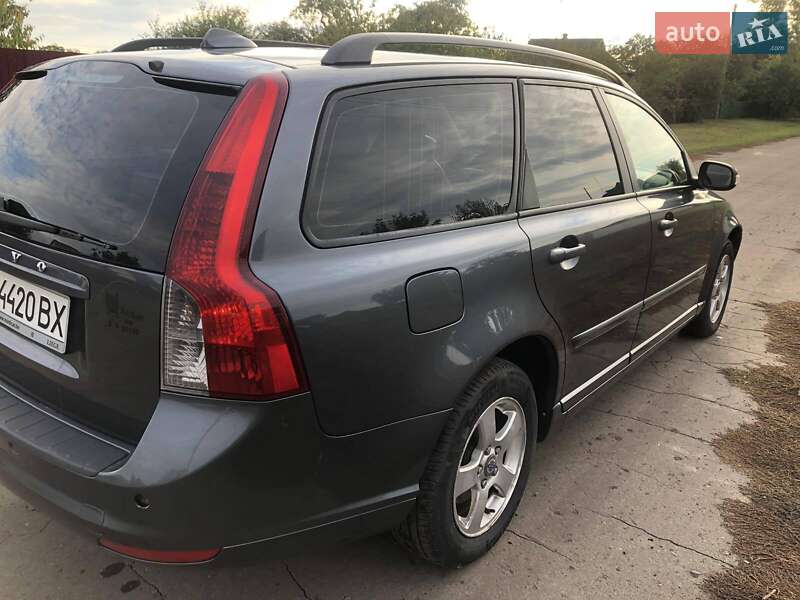 Volvo V50 (2008)