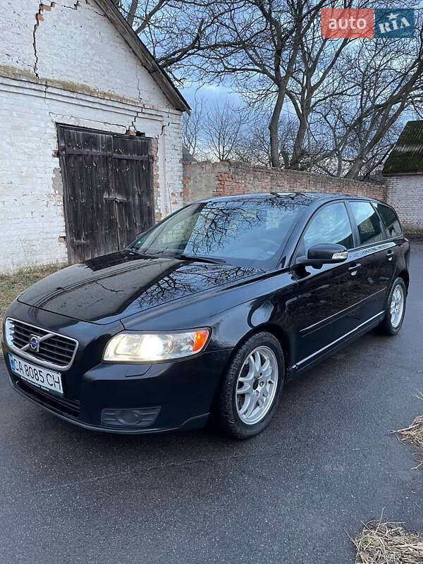 Volvo V50 (2009)
