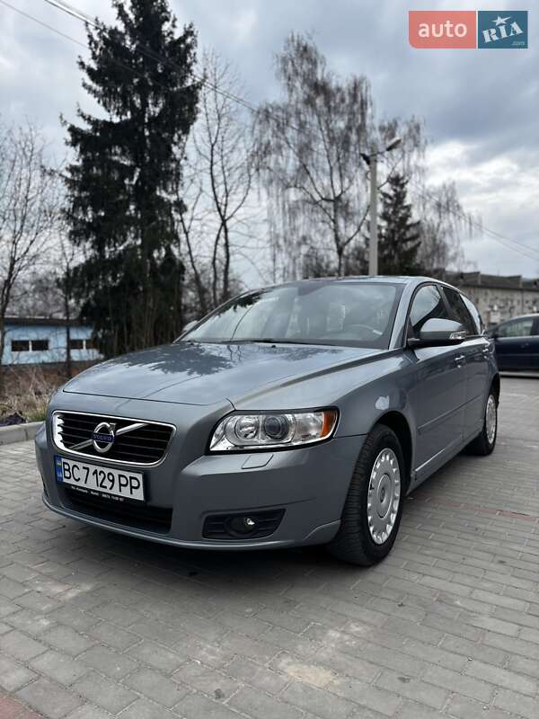 Volvo V50 (2012)
