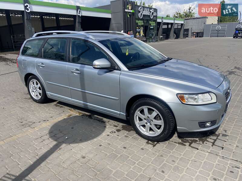 Volvo V50 (2012)