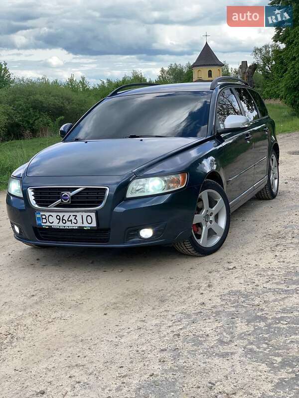 Volvo V50 (2009)