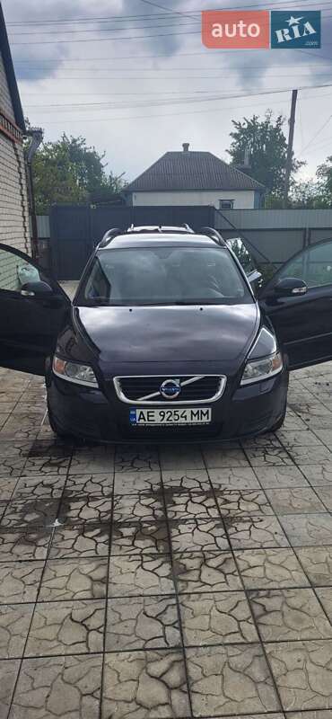 Volvo V50 (2010)