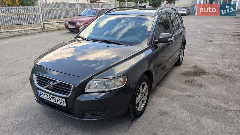 Volvo V50 (2010)