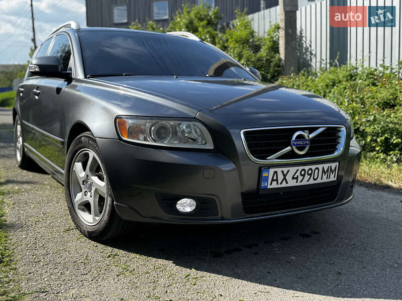 Volvo V50 (2012)