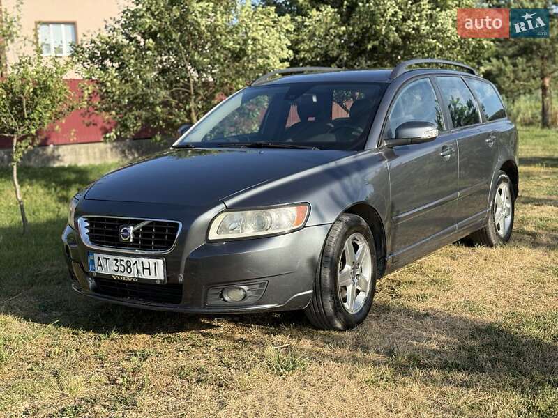 Volvo V50 (2008)