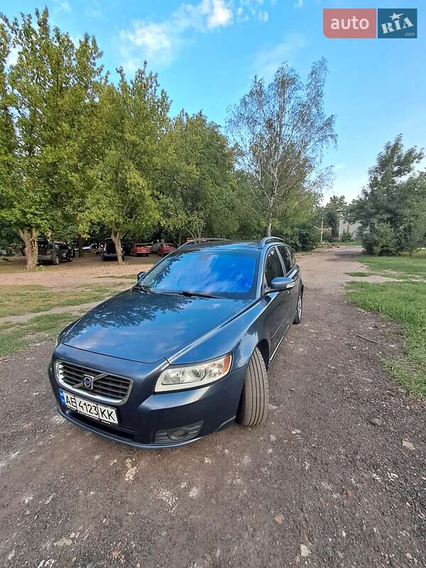 Volvo V50 (2009)
