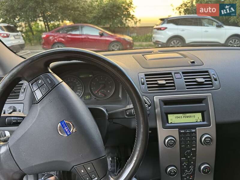Volvo V50 (2009)