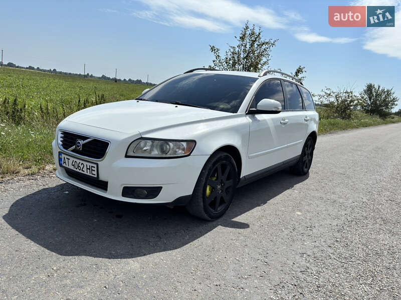 Volvo V50 (2009)