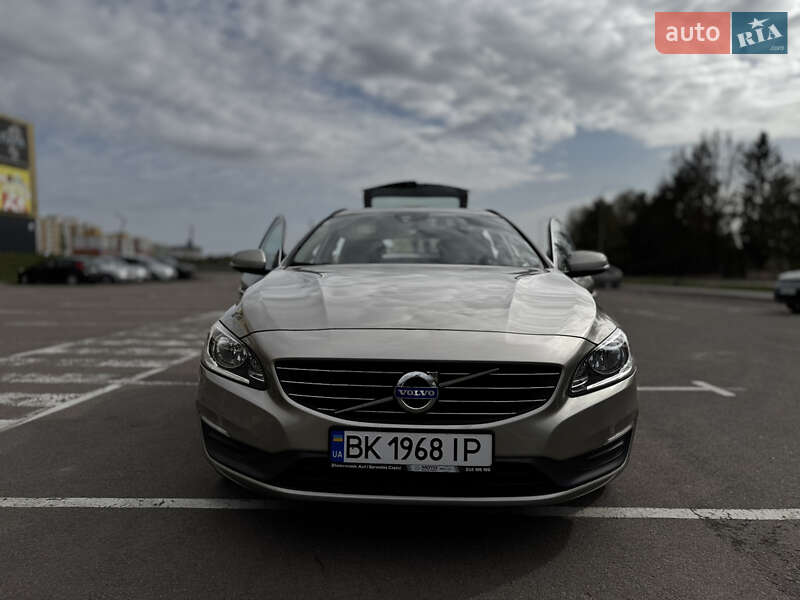 Volvo V60 (2015)