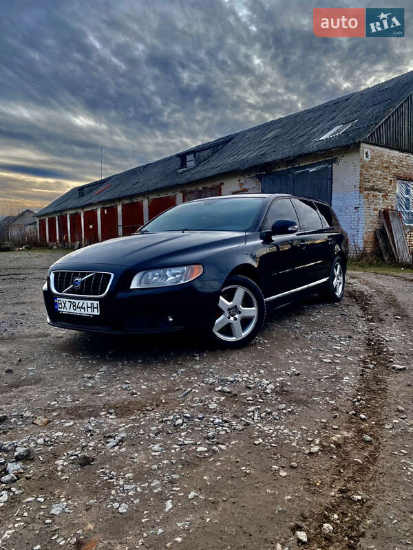 Volvo V70 (2008)