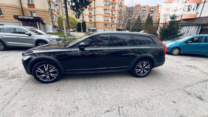 Volvo V90cc (2019)