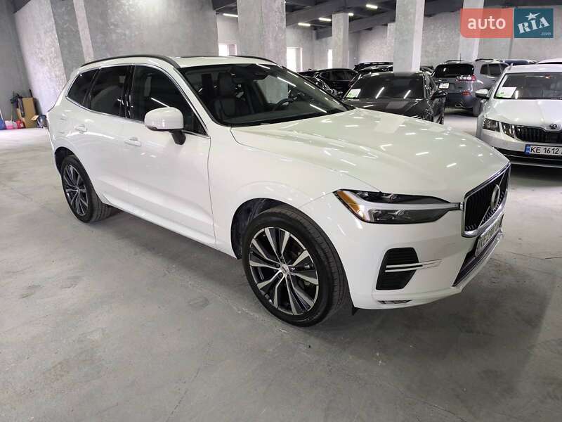 Volvo Xc60 (2022)