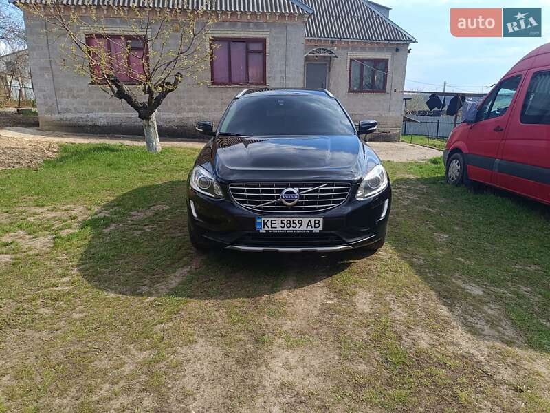 Volvo Xc60 (2017)