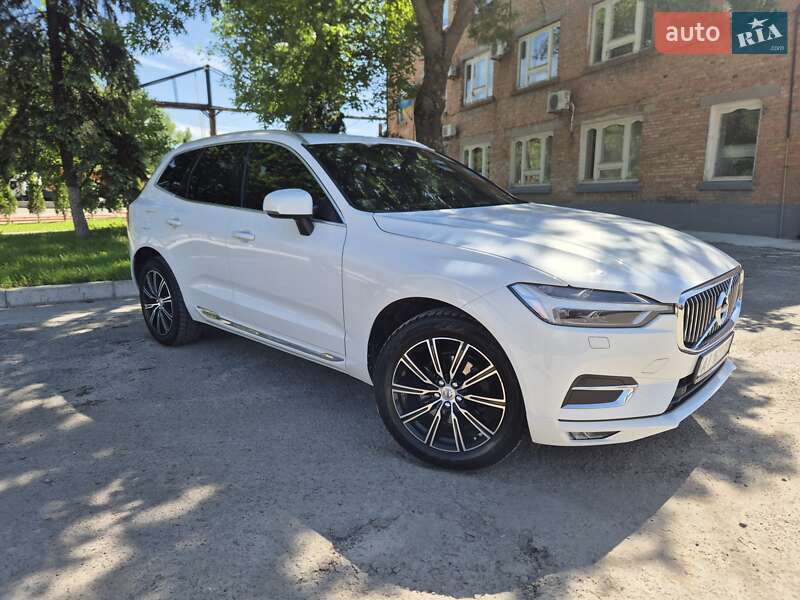 Volvo Xc60 (2017)