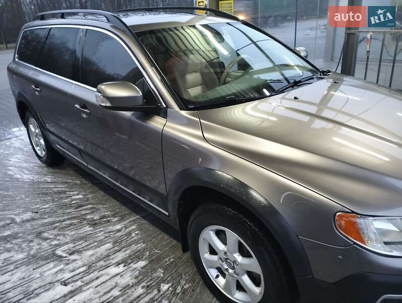 Volvo Xc70 (2010)
