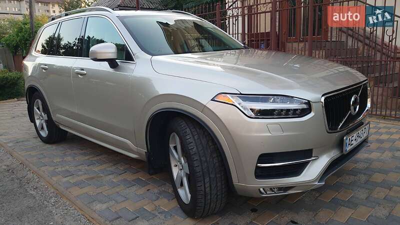 Volvo Xc90 (2015)
