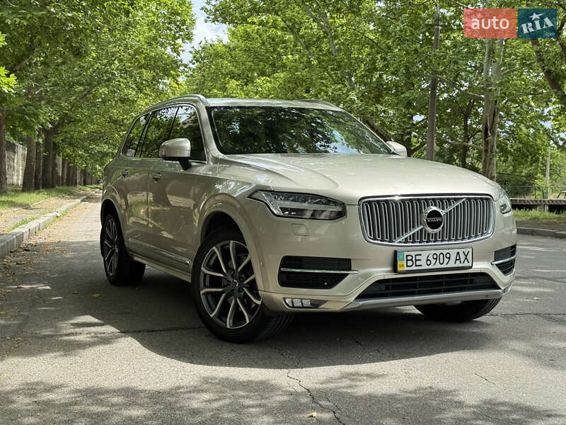 Volvo Xc90 (2017)