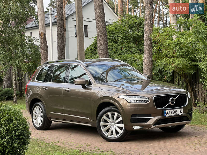 Volvo Xc90 (2017)