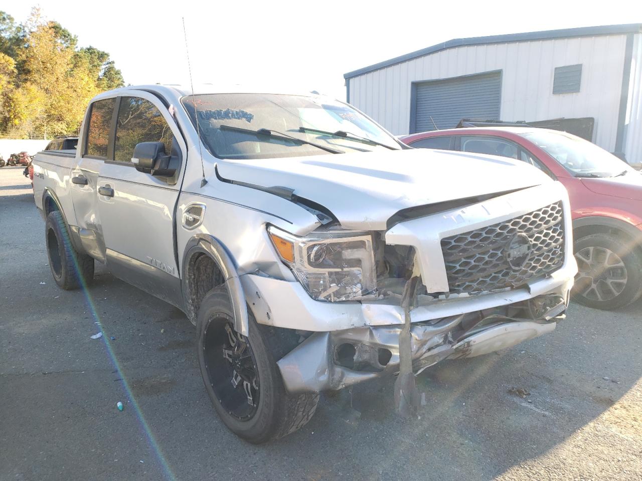 Nissan Titan sv (2017)
