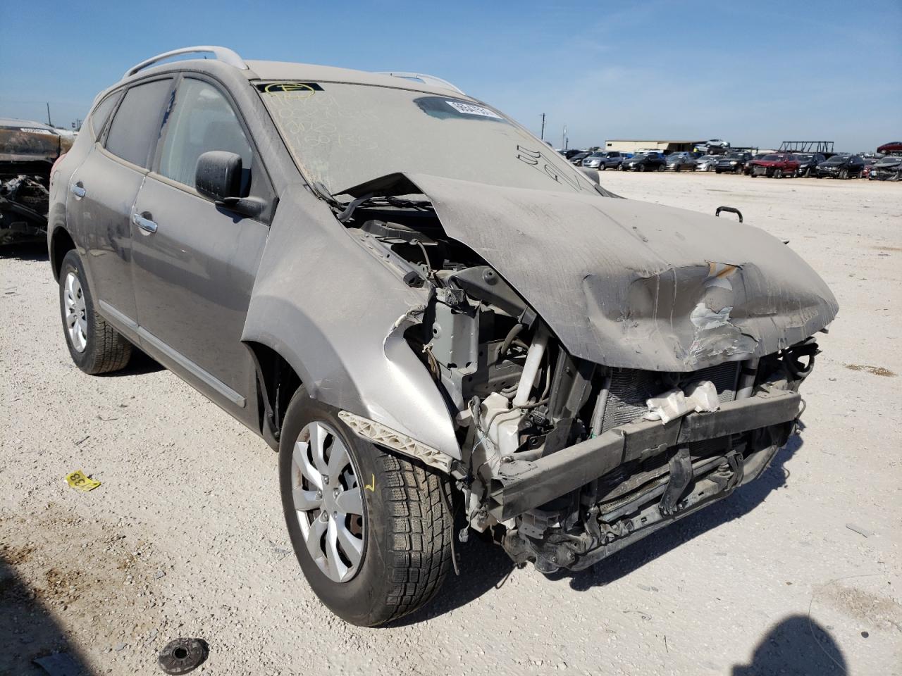 Nissan Rogue sele (2015)