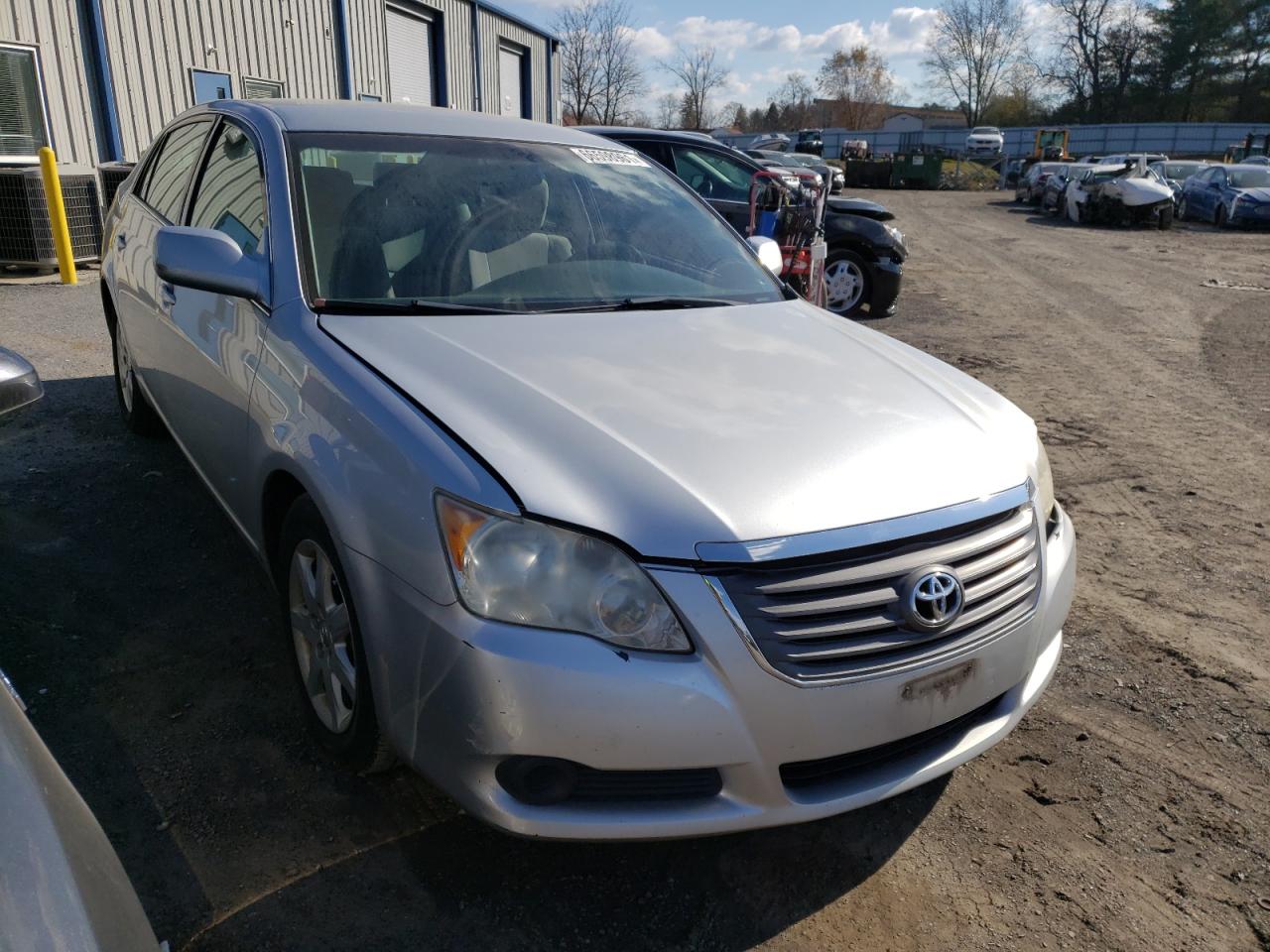 Toyota Avalon xl (2010)