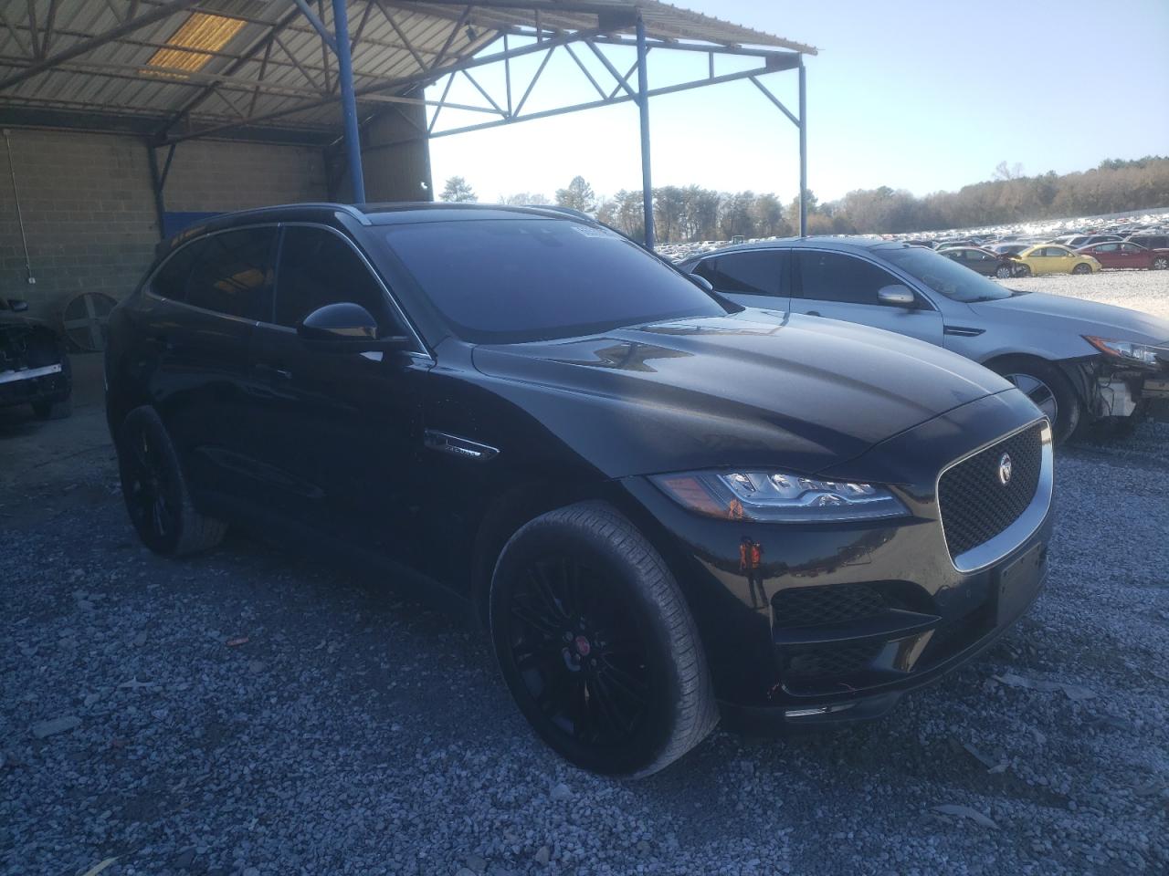 Jaguar F-pace por (2018)