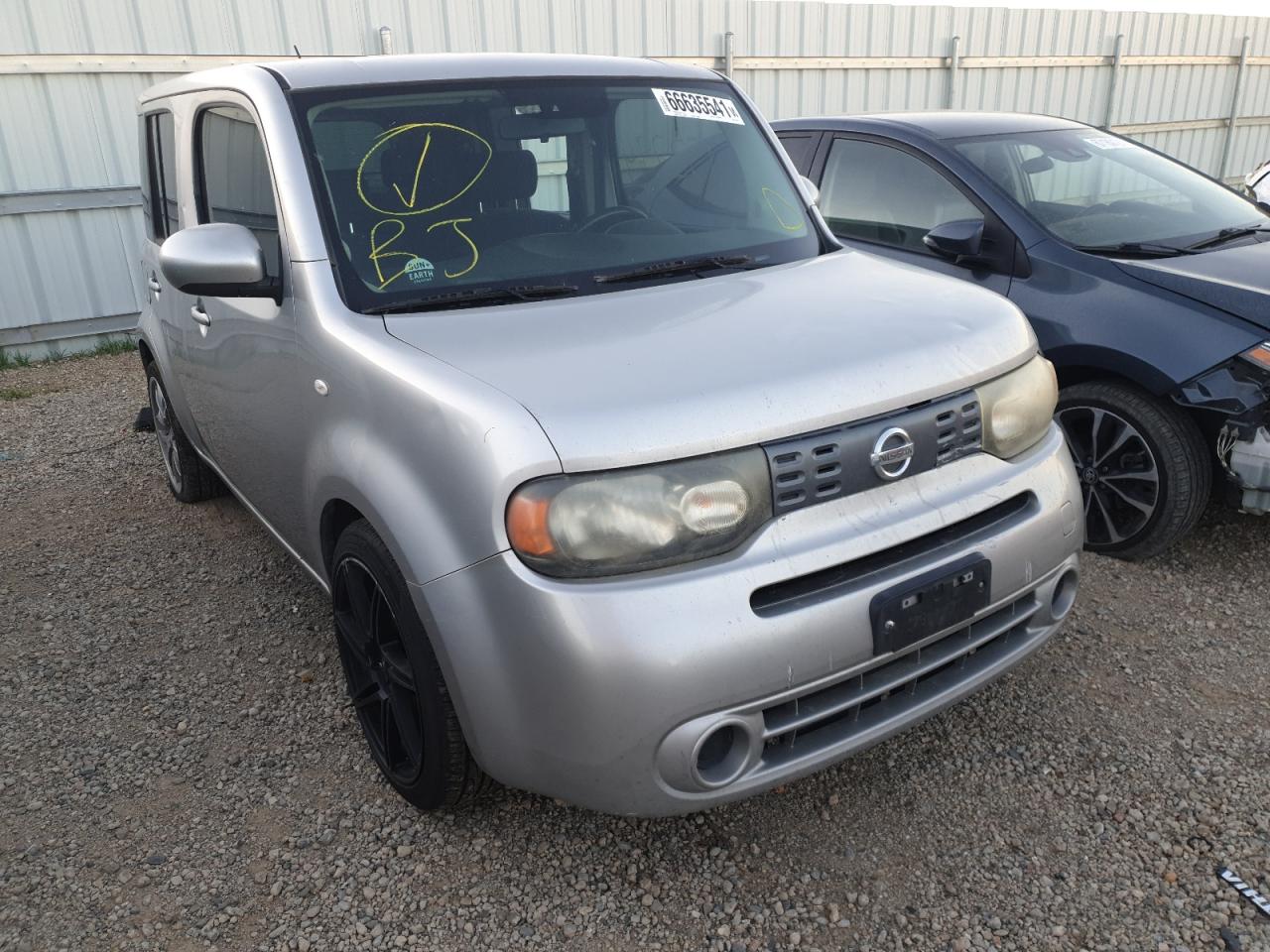 Nissan Cube base (2011)