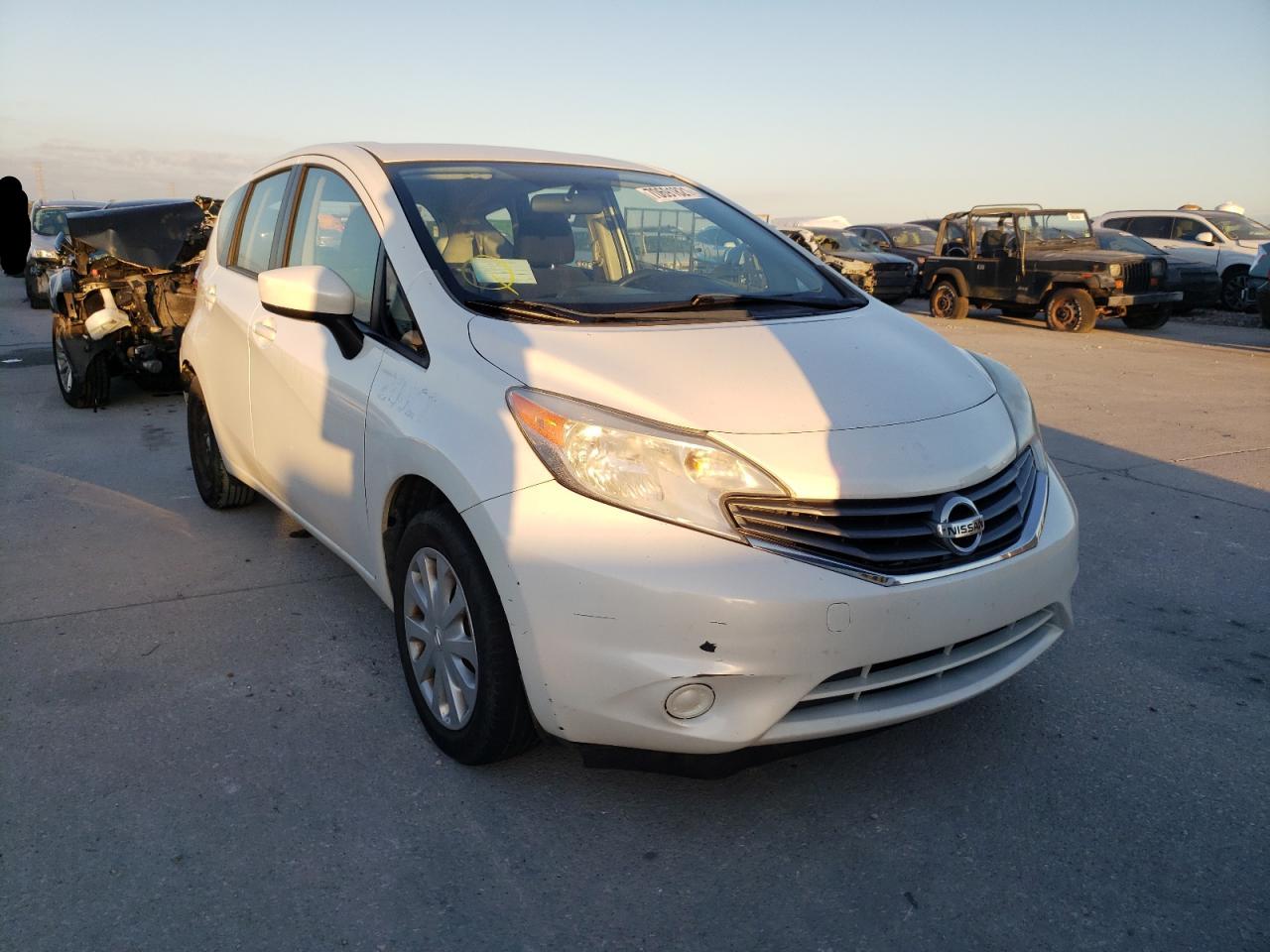 Nissan Versa note (2015)
