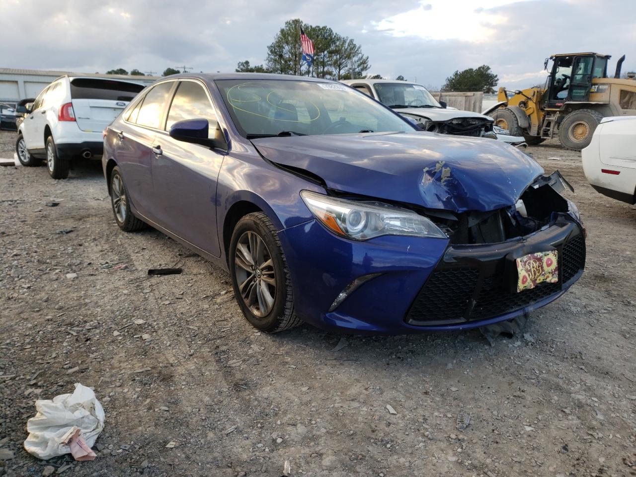 Toyota Camry le-x (2016)