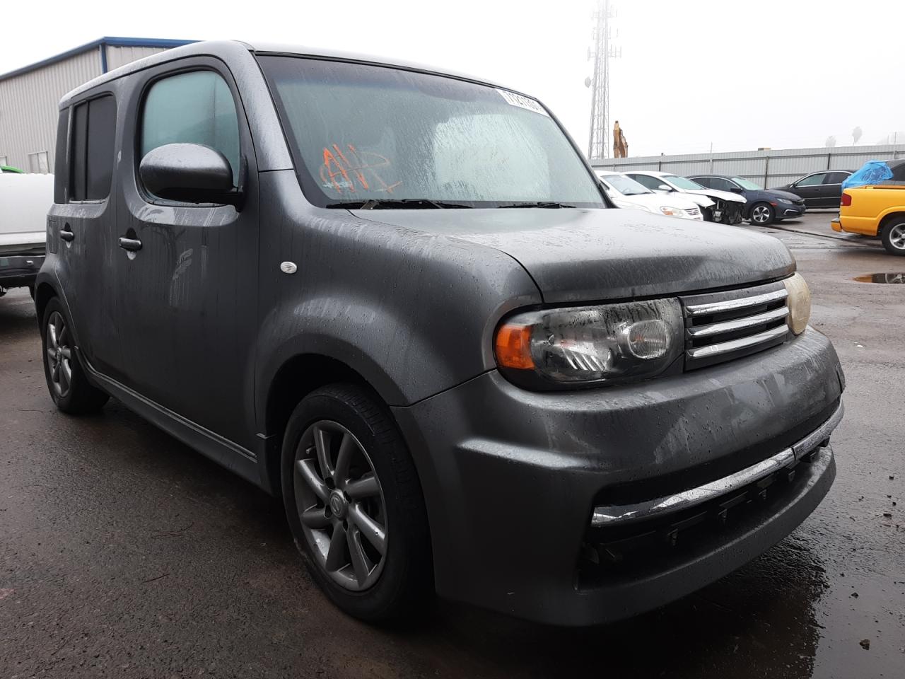 Nissan Cube base (2010)