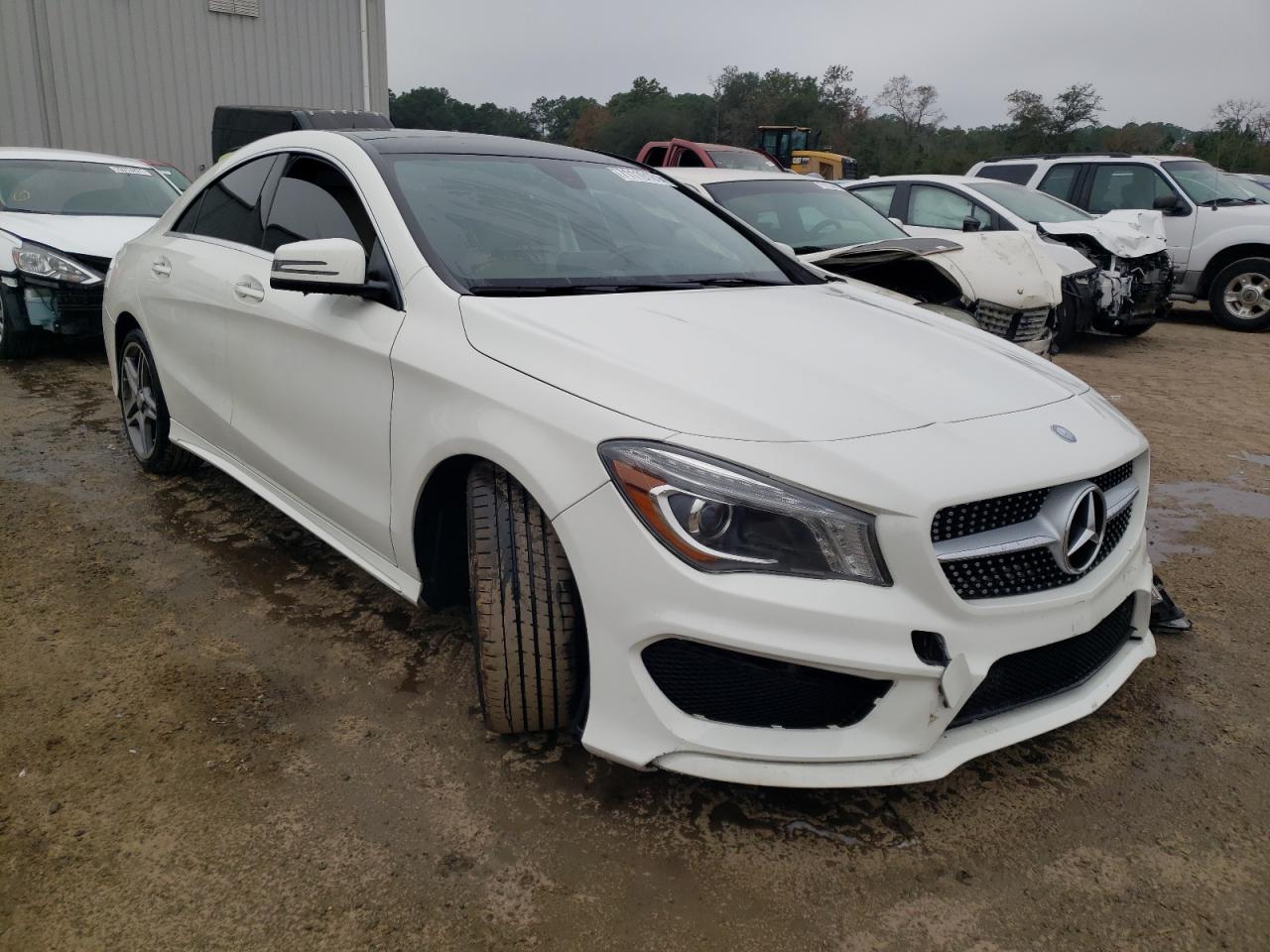 Mercedes-benz Cla 250 (2015)