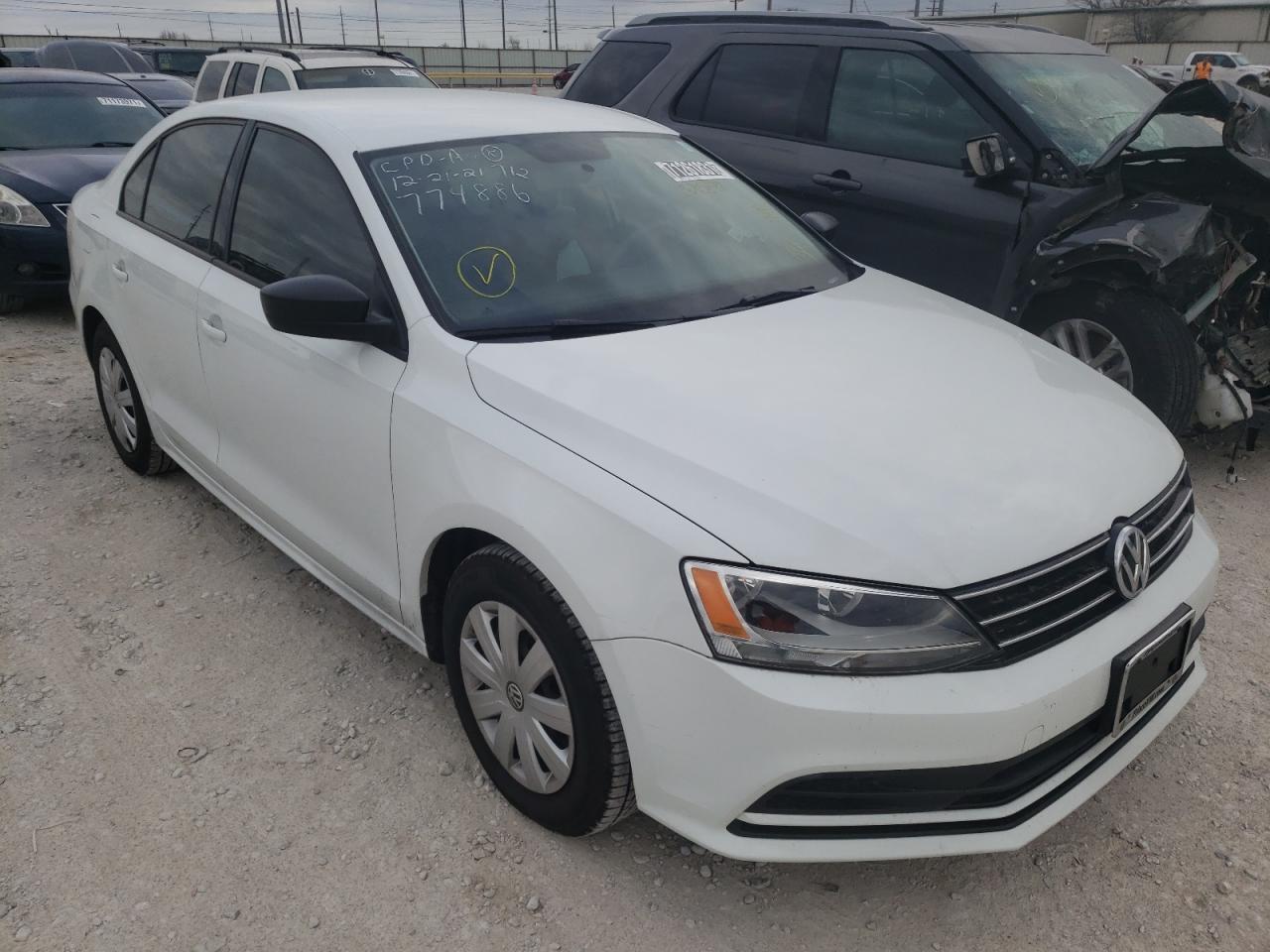 Volkswagen Jetta base (2015)