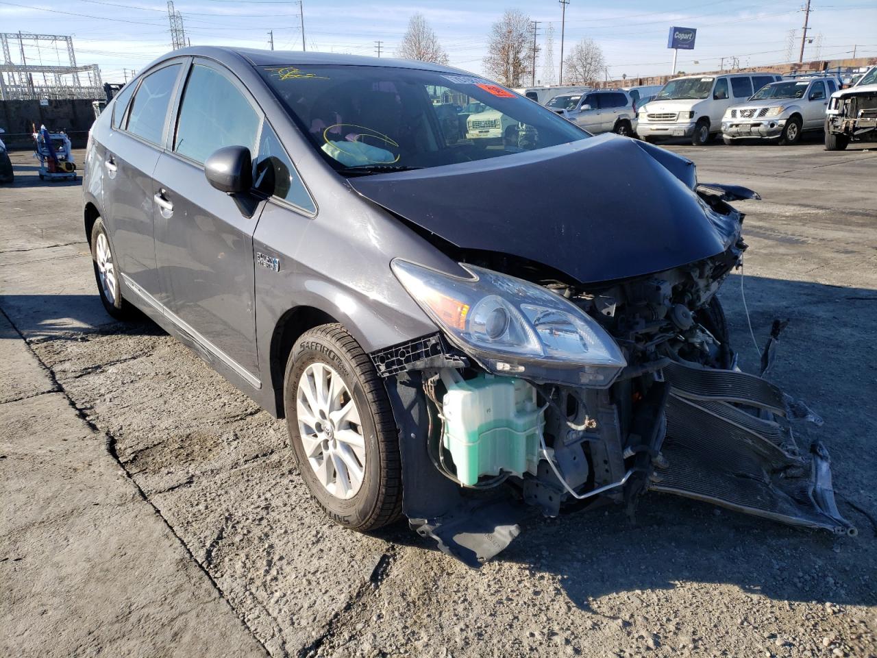 Toyota Prius plug (2012)