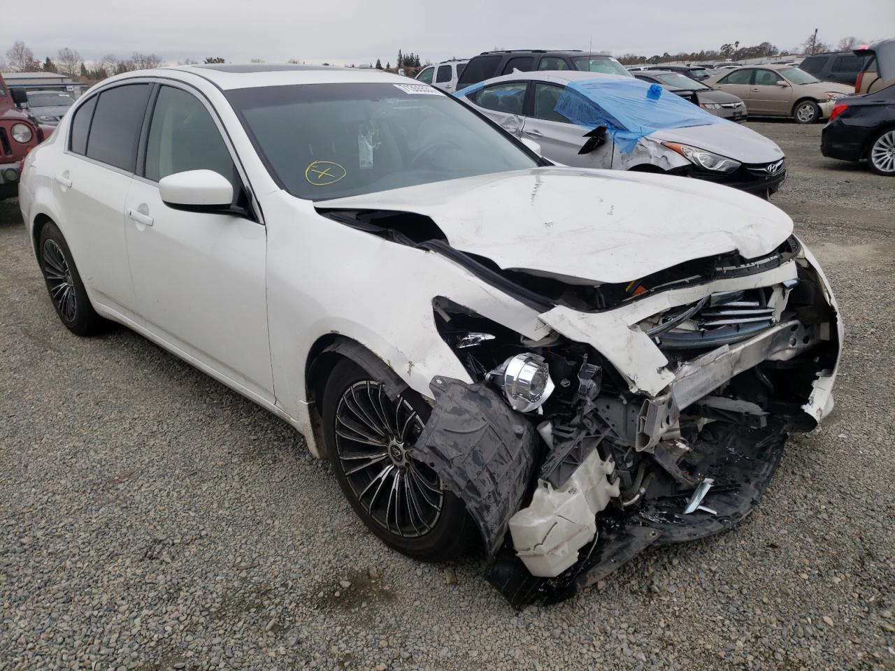 Infiniti G37 base (2013)
