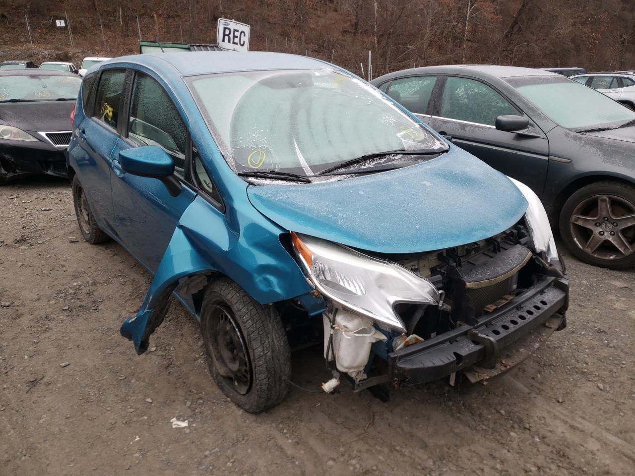Nissan Versa note (2015)