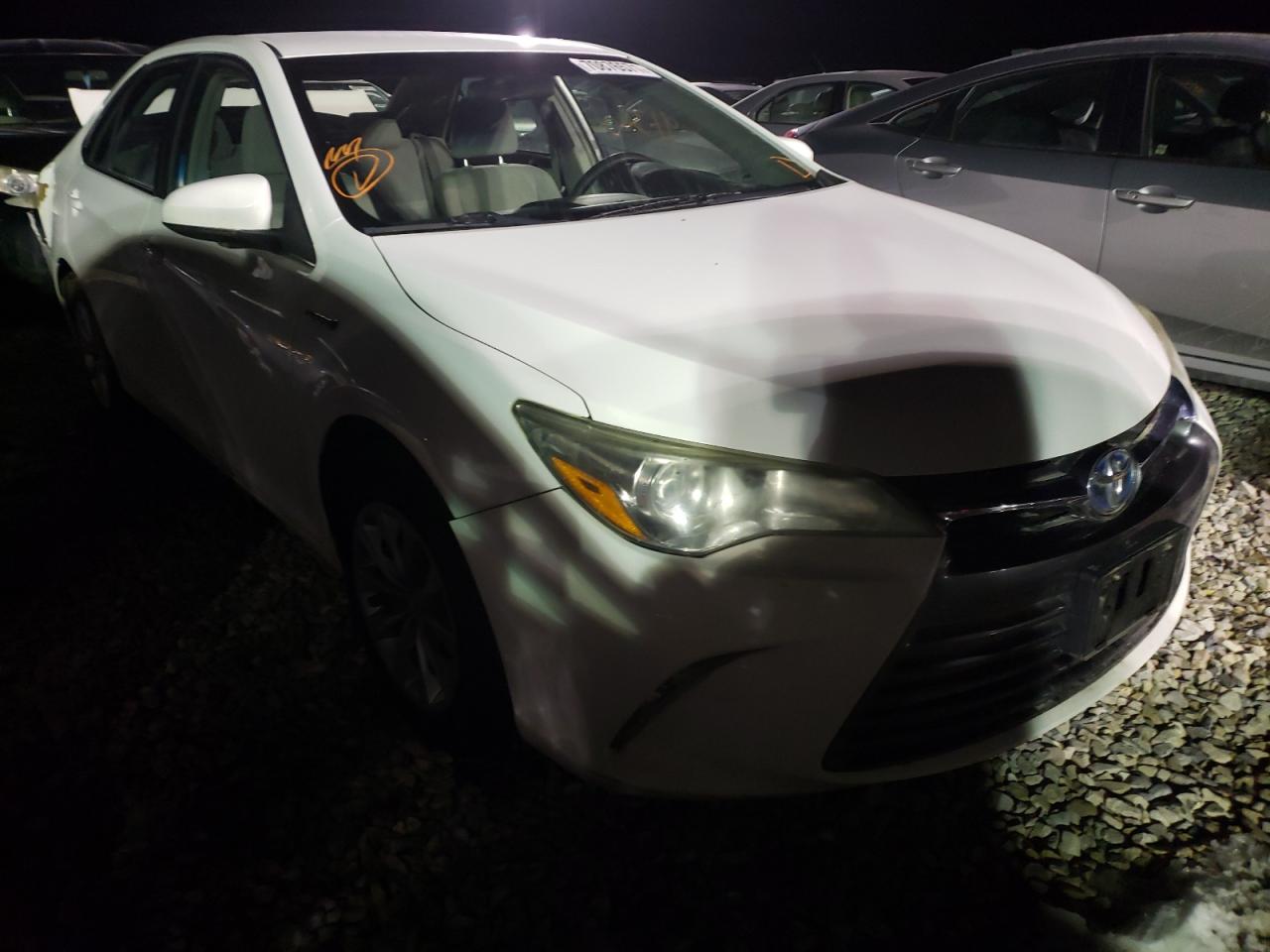 Toyota Camry hybr (2015)