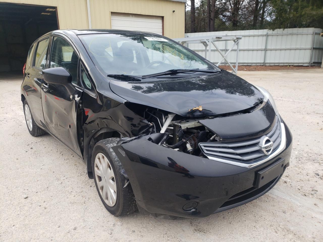 Nissan Versa note (2015)