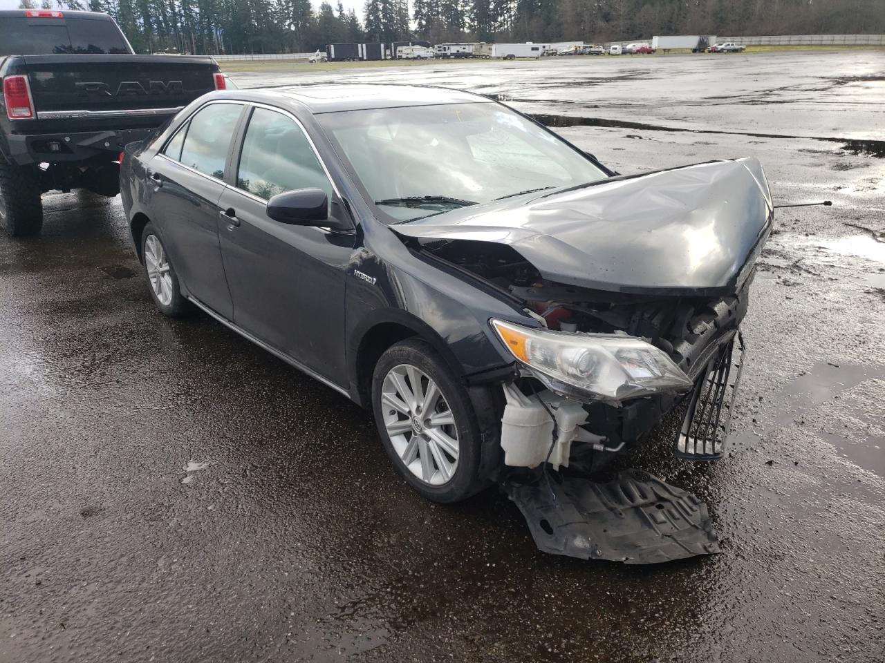 Toyota Camry hybr (2012)