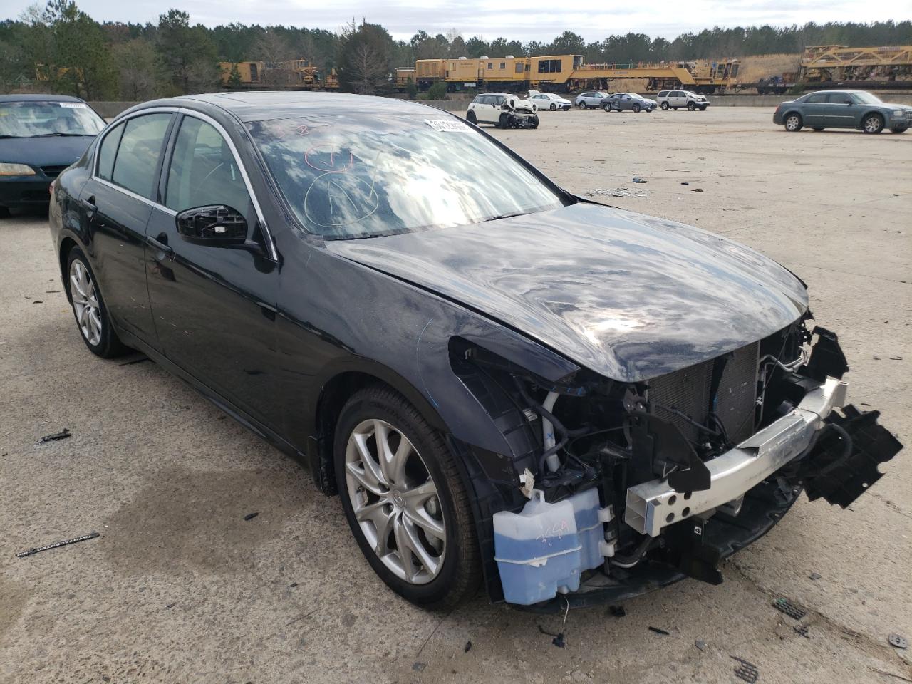 Infiniti G37 base (2013)