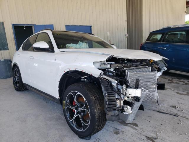 Alfa-romeo Stelvio (2022)