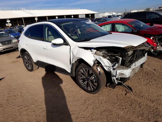 Ford Escape tit (2020)