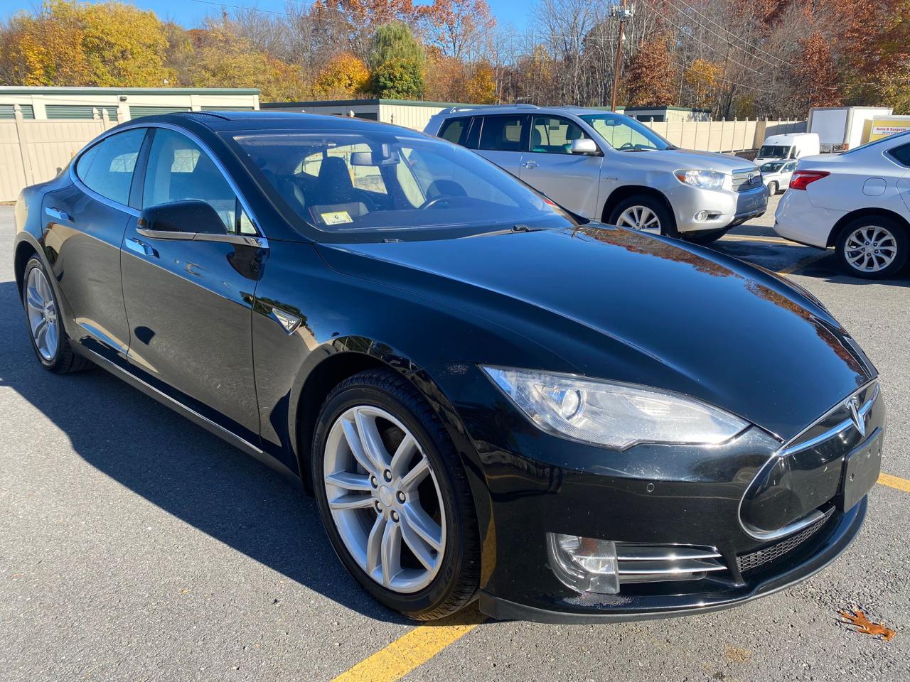 Tesla Model s (2013)