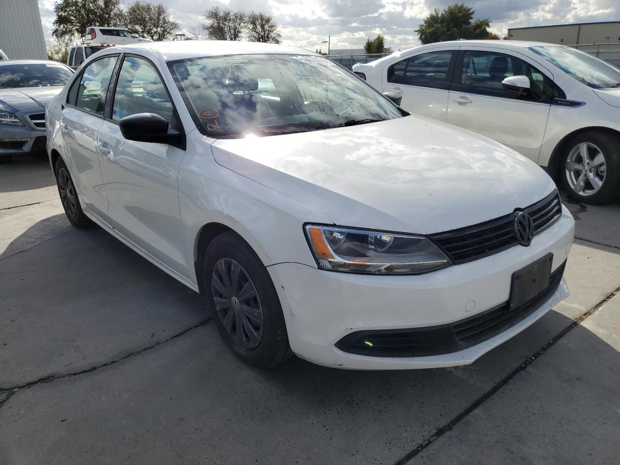 Volkswagen Jetta base (2014)