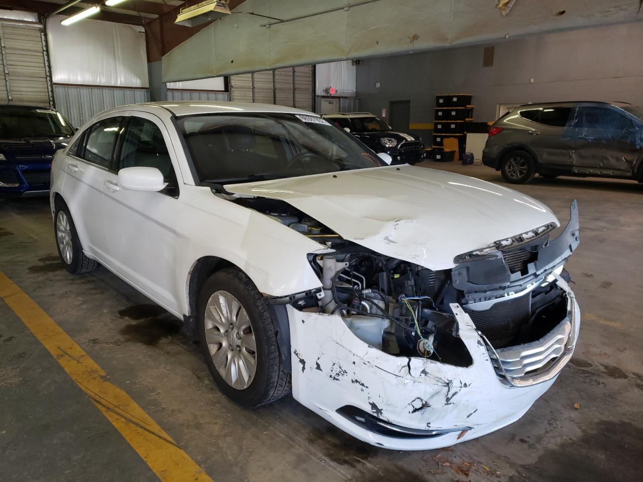 Chrysler 200 lx (2012)