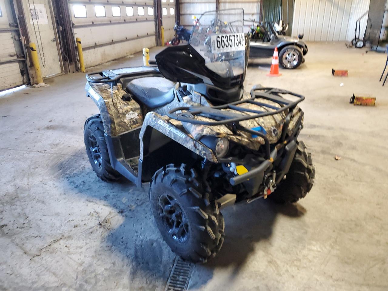 Can-am Outlander (2022)