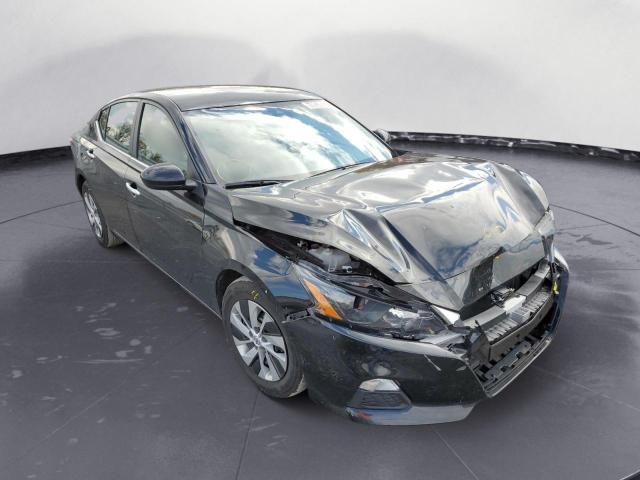 Nissan Altima s (2022)