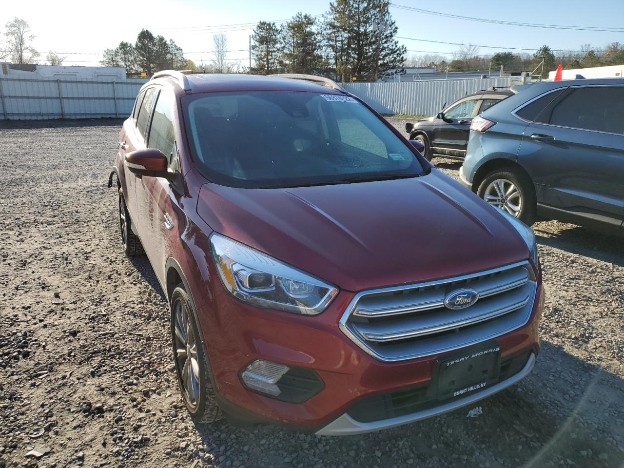 Ford Escape tit (2017)