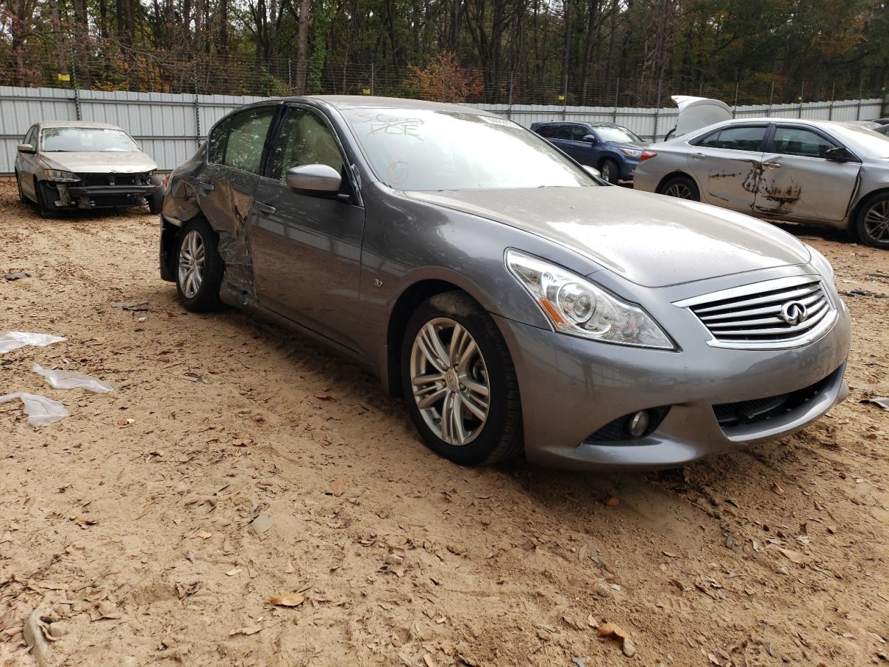 Infiniti Q40 (2015)