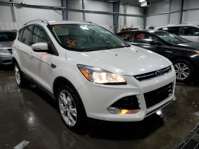 Ford Escape tit (2015)