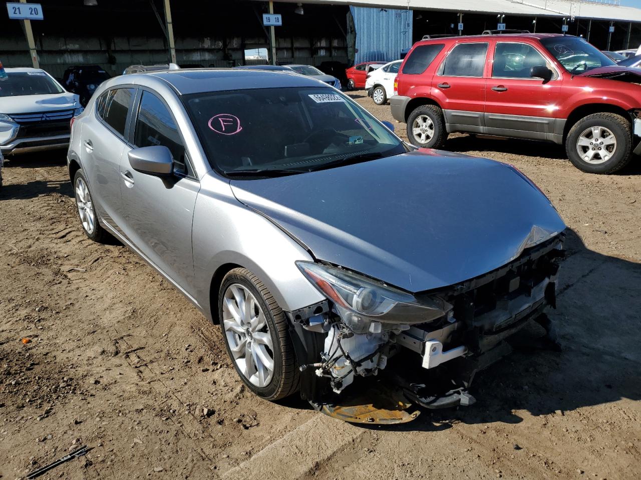 Mazda 3 grand to (2015)